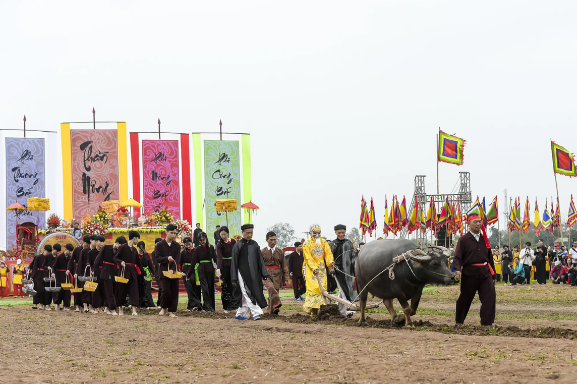 Lễ hội Tịnh điền Đọi Sơn Ảnh: Phi Hùng