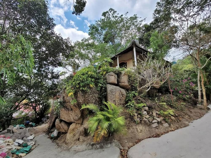 Cảnh đẹp chùa Hang Mai