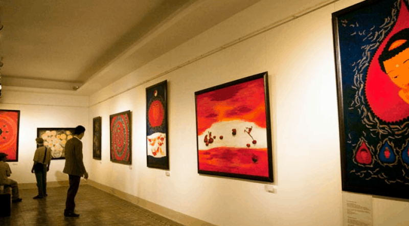 Muốn sở hữu những tấm ảnh đầy nghệ thuật đến ngay bảo tàng mỹ thuật nhé. @ST