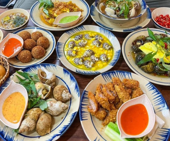 Các món ốc Sài Gòn.