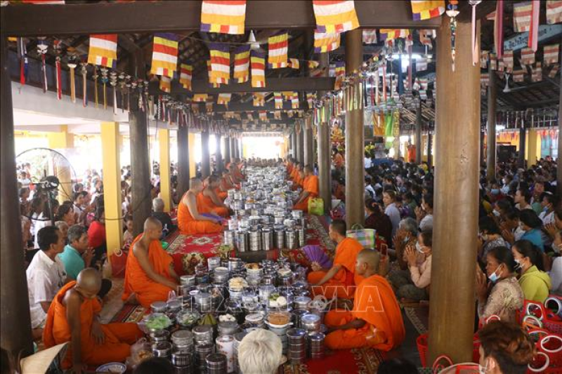 Đồng bào Khmer Sóc Trăng đón Tết Chôl Chnăm Thmây