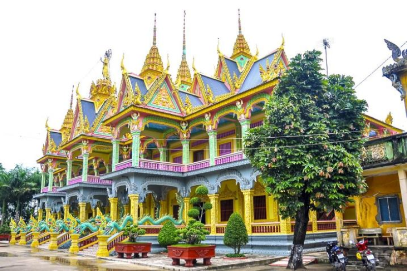 Nhà hội (Sa La) của chùa Som Rong